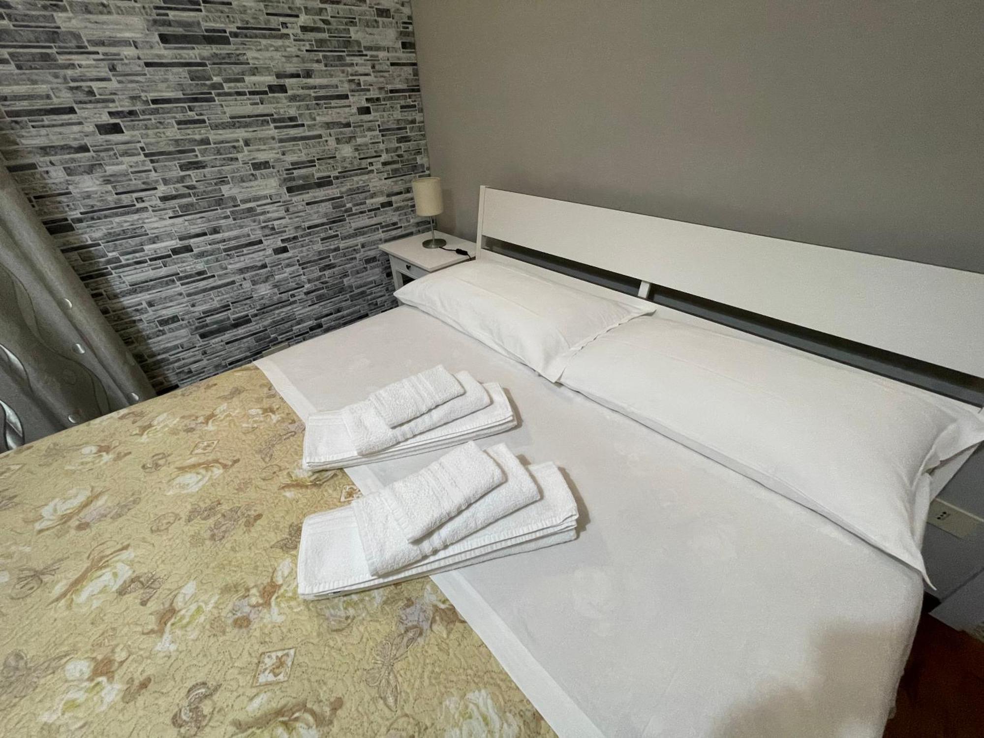 Rooms & Breakfast La Filigrana ฟาบริอาโน ภายนอก รูปภาพ